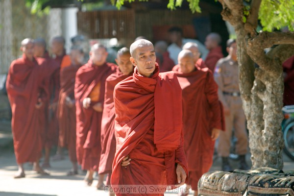 Street Scene, Monks, Mingun