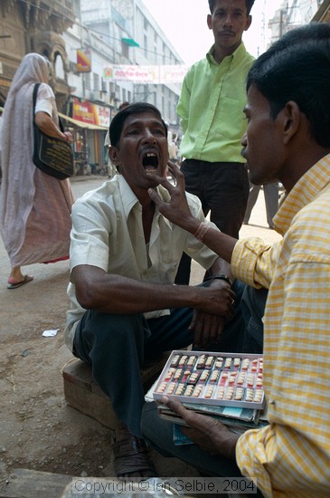 Roadside dentist, Varanasi
